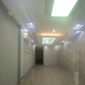 Cho thuê nhà mặt phố Đông Các - Đống Đa - 90m - 2 tầng - 28 triệu làm  showroom, spa, quần áo